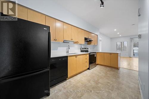 1 - 795 Montreal Road, Ottawa, ON - Indoor Photo Showing Kitchen