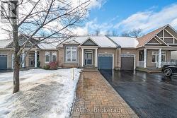 418 STATEWOOD DRIVE  Ottawa, ON K2K 0B7