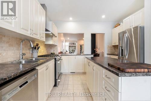 418 Statewood Drive, Ottawa, ON - Indoor Photo Showing Kitchen With Double Sink