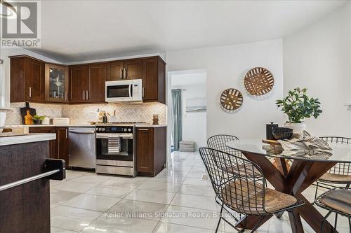 418 Upper Wellington Street, Hamilton (Centremount), ON - Indoor Photo Showing Kitchen