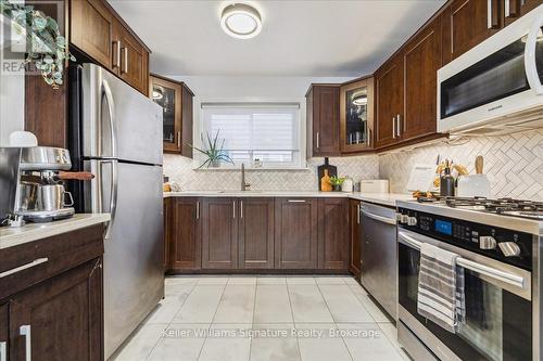 418 Upper Wellington Street, Hamilton (Centremount), ON - Indoor Photo Showing Kitchen With Upgraded Kitchen