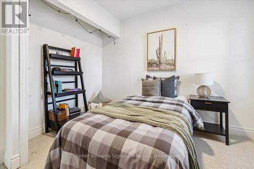 418 Upper Wellington Street, Hamilton (Centremount), ON - Indoor Photo Showing Bedroom