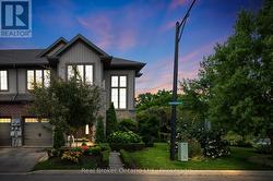 93 SOUTHSHORE CRESCENT  Hamilton (Lakeshore), ON L8E 0J3