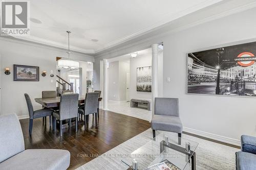 5194 Tydman Way, Burlington, ON - Indoor Photo Showing Living Room