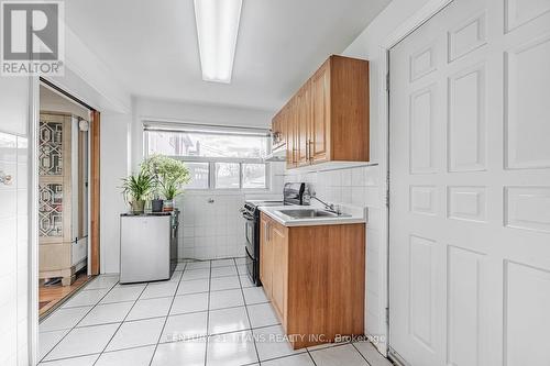 502 Midland Avenue, Toronto, ON - Indoor