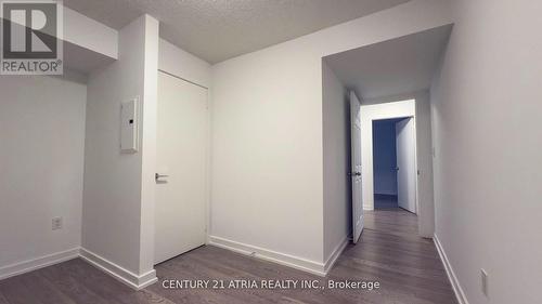 922 - 10 Capreol Court, Toronto, ON - Indoor Photo Showing Other Room