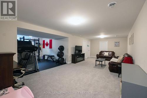 25 Lehtinen Crescent, Belleville, ON - Indoor