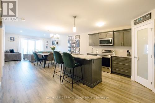 25 Lehtinen Crescent, Belleville, ON - Indoor Photo Showing Kitchen With Stainless Steel Kitchen