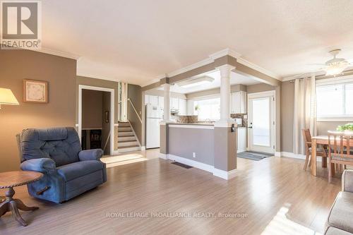 1 Stavebank Road, Belleville, ON - Indoor Photo Showing Living Room