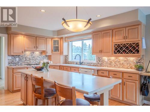 171 Westview Drive, Penticton, BC - Indoor Photo Showing Kitchen