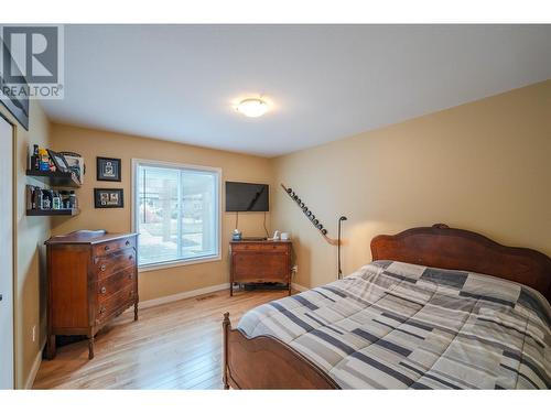 171 Westview Drive, Penticton, BC - Indoor Photo Showing Bedroom