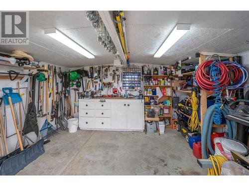 Detached Shop - 171 Westview Drive, Penticton, BC - Indoor Photo Showing Garage