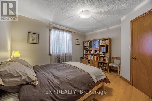 63 Riverside Drive, Toronto, ON - Indoor Photo Showing Bedroom