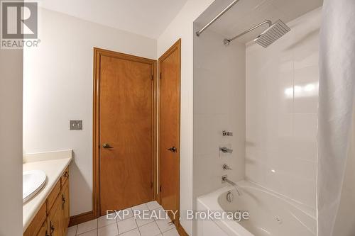 63 Riverside Drive, Toronto, ON - Indoor Photo Showing Bathroom