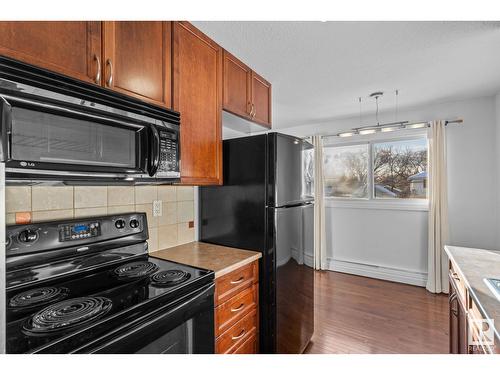 #304 9725 82 Av Nw, Edmonton, AB - Indoor Photo Showing Kitchen