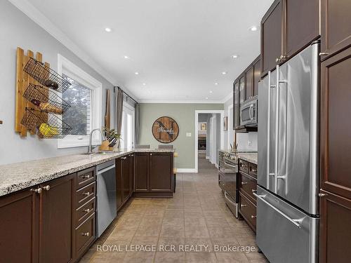 1614 Sumach Rd, Caledon, ON - Indoor Photo Showing Kitchen