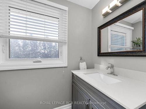 1614 Sumach Rd, Caledon, ON - Indoor Photo Showing Bathroom