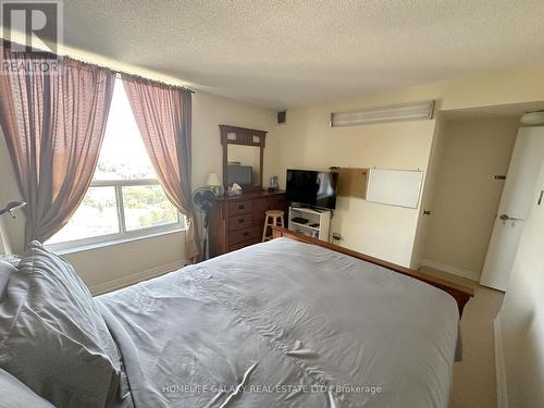 2004 - 2365 Kennedy Road, Toronto, ON - Indoor Photo Showing Bedroom