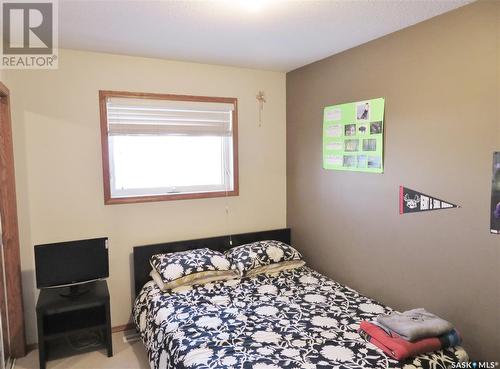 339 Coben Crescent, Saskatoon, SK - Indoor Photo Showing Bedroom