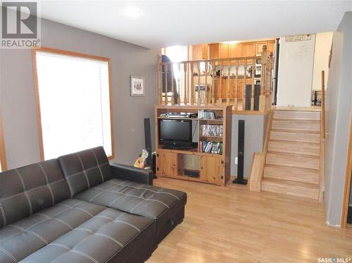 339 Coben Crescent, Saskatoon, SK - Indoor Photo Showing Living Room