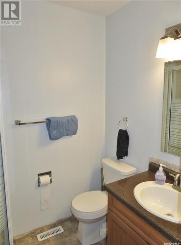 339 Coben Crescent, Saskatoon, SK - Indoor Photo Showing Bathroom