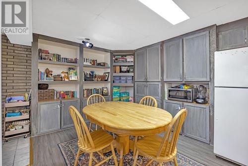 17 Blais Street, Russell, ON - Indoor Photo Showing Dining Room