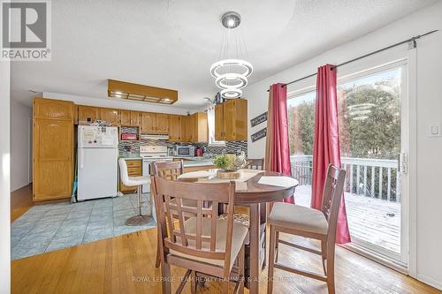 17 Blais Street, Russell, ON - Indoor Photo Showing Dining Room