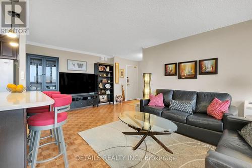 1604 - 2625 Regina Street, Ottawa, ON - Indoor Photo Showing Living Room