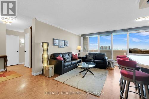 1604 - 2625 Regina Street, Ottawa, ON - Indoor Photo Showing Living Room