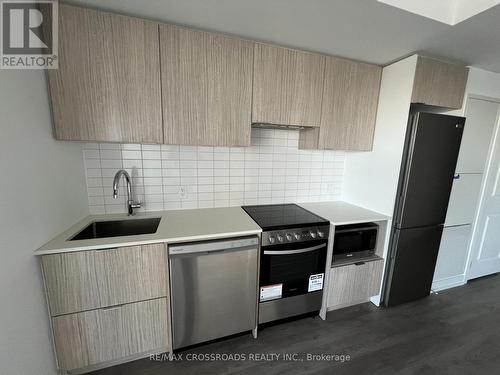 3101 - 395 Bloor Street E, Toronto, ON - Indoor Photo Showing Kitchen