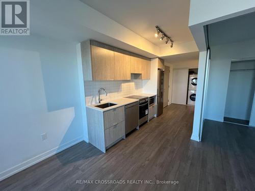 3206 - 395 Bloor Street E, Toronto, ON - Indoor Photo Showing Kitchen