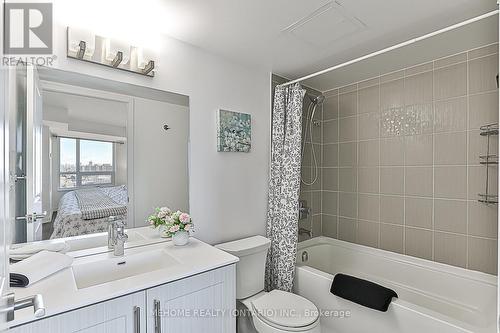 1511 - 185 Bonis Avenue, Toronto, ON - Indoor Photo Showing Bathroom