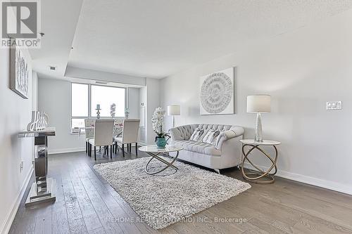 1511 - 185 Bonis Avenue, Toronto, ON - Indoor Photo Showing Living Room