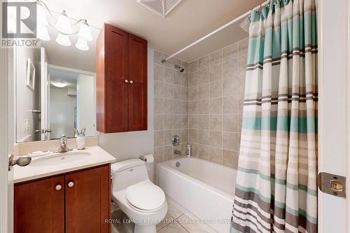 1102 - 60 St Clair Avenue W, Toronto, ON - Indoor Photo Showing Bathroom