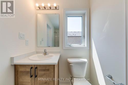 3905 Koenig Road, Burlington, ON - Indoor Photo Showing Bathroom