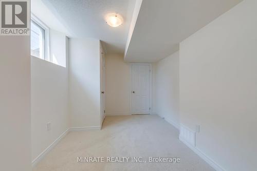 3905 Koenig Road, Burlington, ON - Indoor Photo Showing Other Room