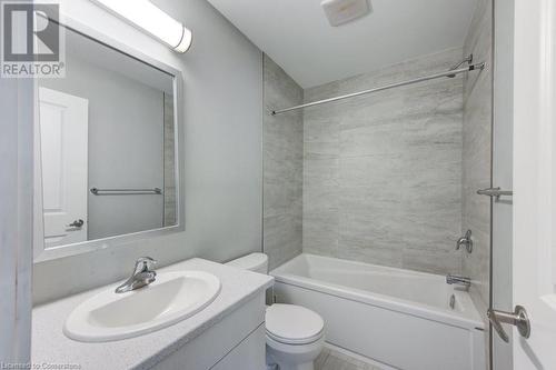 745 Chelton Road Unit# 62, London, ON - Indoor Photo Showing Bathroom