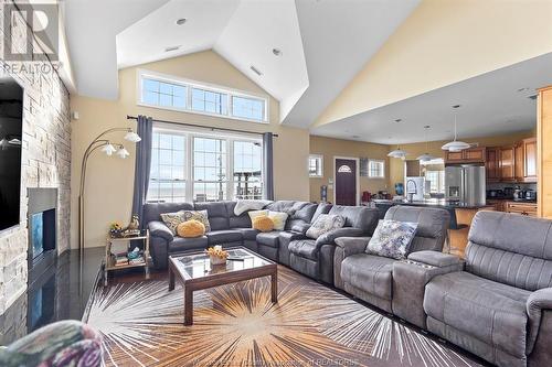 719 Cedar Island Drive, Kingsville, ON - Indoor Photo Showing Living Room With Fireplace