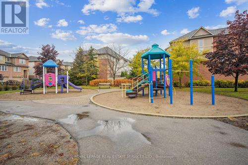 27 - 5055 Heatherleigh Avenue, Mississauga, ON - Outdoor