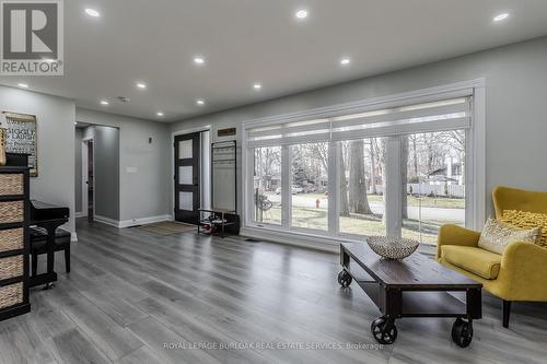 1291 Princeton Crescent, Burlington, ON - Indoor Photo Showing Other Room