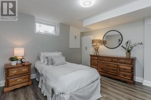 1291 Princeton Crescent, Burlington, ON - Indoor Photo Showing Bedroom