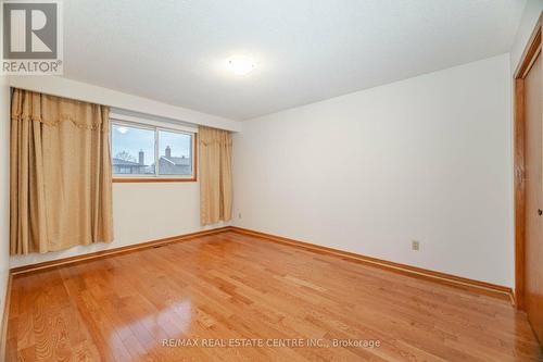 1639 Corkstone Glade, Mississauga, ON - Indoor Photo Showing Other Room