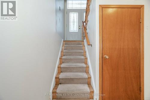 1639 Corkstone Glade, Mississauga, ON - Indoor Photo Showing Other Room