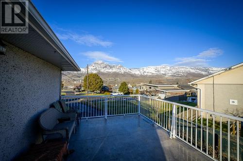 1742 Apple Lane, Kamloops, BC - Outdoor With Exterior