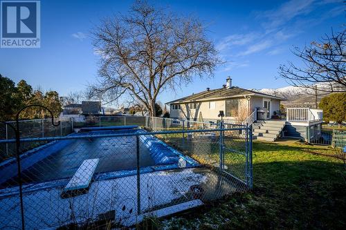 1742 Apple Lane, Kamloops, BC - Outdoor