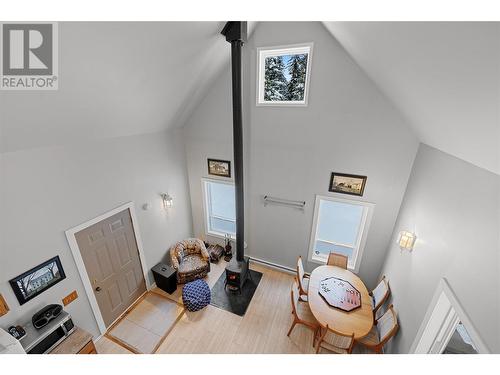 9375 Siesta Road, Kelowna, BC - Indoor Photo Showing Other Room