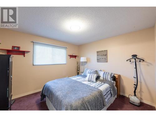 2324 Nechako Drive, Kamloops, BC - Indoor Photo Showing Bedroom