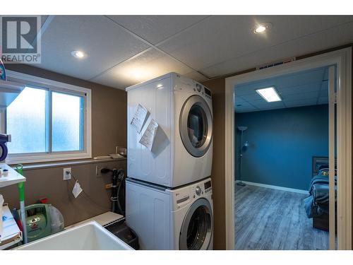 2324 Nechako Drive, Kamloops, BC - Indoor Photo Showing Laundry Room