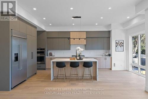 67 Bexhill Avenue, Toronto, ON - Indoor Photo Showing Kitchen With Upgraded Kitchen