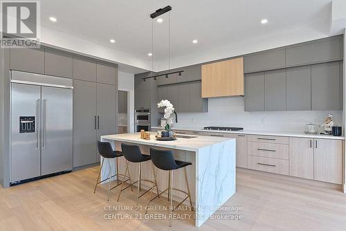 67 Bexhill Avenue, Toronto, ON - Indoor Photo Showing Kitchen With Upgraded Kitchen